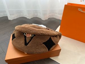 Kış Teddy Bel Çanta Tasarımcı Buz çantası Kadınlar Moda Moda Lambswool Sherpa Crossbody Omuz Çantaları Kabarık Bumbag Luxury Fanny