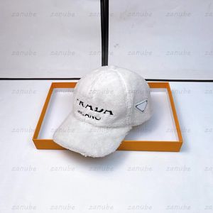 Designer Ball Caps Mens Fashion Solid Wool Furry Baseball Hat Luxury Brand Letters Cap Mens Casquette Women Nylon Sport P Hats 4 Colors Top