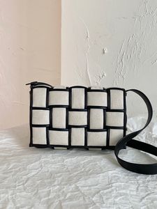 Ladies Handbag Luxury designer handbags Classic Shoulder bags Totes Leather Purses High Capacity shape Rhombic Grid Diagonal stripes Original single quality 001