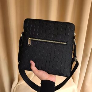Men fashion briefcase Messenger Bags canvas designer luxury one-shoulder postman inner compartment zipper mouth cross-body Classic Fashion Book size 25-28-5cm