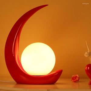 Lampade da tavolo Creative Kids Art Lampada in resina Camera da letto Nero/rosso AC85-265V 3W Illuminazione da comodino La Luna Rossa