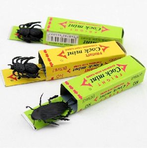 Funny Simulated Chewing Gum Cockroach Prank Scary Toys for Children Kids Interactive Toy April Fool Halloween Gift 1200