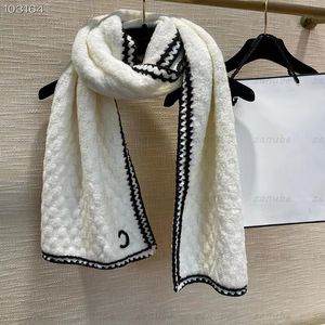 Sjalar mode vit ull halsduk kvinnliga designer silkväv bokstäver halsdukar lyxig svart c bokstav kashmir stripe pashmina päls wrap mens