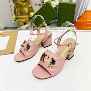 مصمم فاخر G Sandals Fashion GGITY SLIDS Sandal Woman Woman Shoes Flip-Flops Slippers Leather Sandal Women SDFFDXZC