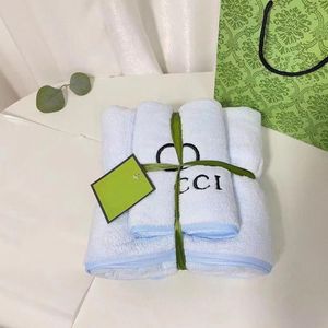 Designer Bath Towel Set Coral Velvet Fashion Towels Face Towels Luxury Wash Absorbent Men Womens Unisex Cloths G Towels267M