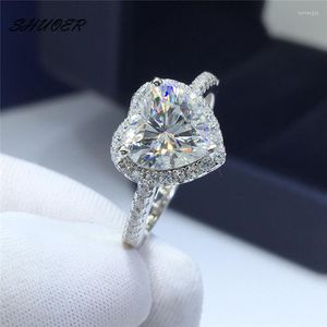 Klaster Pierścienie Klasyczne 925 srebrne srebrne 2 podanie Diamond Genialny Cut D Color Moissanite Heart Pierścień dla kobiet biżuteria ślubna