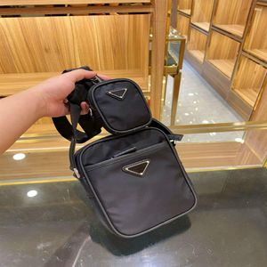 Luxury Designer Wallets Mens and Women's Crossbody Bag Shoulder Bags Mini Size High Quality Solid Color Black Unisex with Poc201A