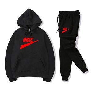 Nya män Tracksuits Sporting Gym Set Casual Outfit Hoodies Pants 2st herrkläder Bodybuilding Manlig svettdräkt