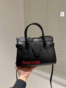 2022 Populära lady crossbody väskor lyxiga totes designer handväska kvinnor axelväskor designers handväskor mode svarta kopplingar plånar äkta läder små plånböcker