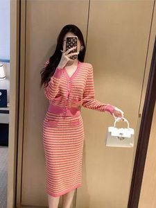 Women's v-neck single breasted stripe pattern knitted sweater cardigan and midi long pencil skirt twinset 2 piece dress suit SML