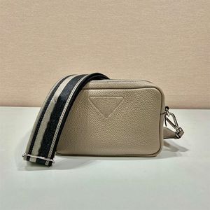 Designv￤skor crossbody v￤skor triangul￤r l￤der axelv￤ska p postman multifunktion kvinnors handv￤ska dubbel blixtl￥s stor kapacitet modev￤ska