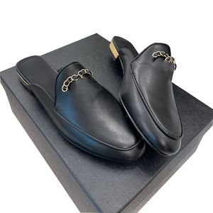 Slipper per donne in pelle di vitello 23SS con mocassini retrò a catena Designer France Slides Flip Flip Flip con scarpe Causal Slip-On Classal Classic Black Booties Real Leather