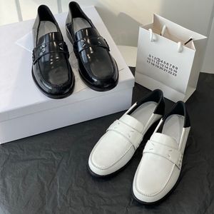 formal shoes ladies casual shoes 2023 spring and summer Margiela designer fashion leather splicing round head black white low top outdoor loafers 35-40