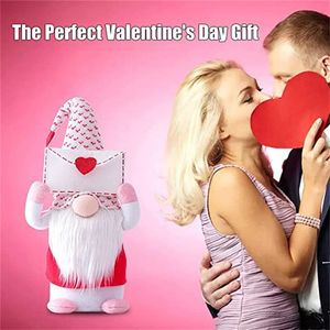 دمية زهرة 2022 جديدة مظروف لا حاجة إلى زخرفة دمية Love Love Valentine's Day Window Holding Homes