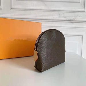 2021 Bolsas de maquiagem Bolsa de higiene pessoal de designer de gente de gorjetas pequenas femininas est￩ticas de gornagem comprovante compra de bolsas para fazer bolsas de travessia bolsas de embreagem p214l