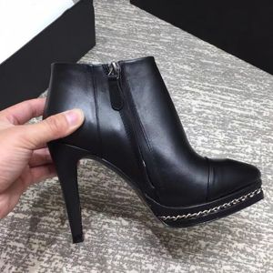 Fashion Boots booties booties designer pointed bootie locomotive ladies black leather gold chain buckle autumn and winter quality leisure work wedding dress tube