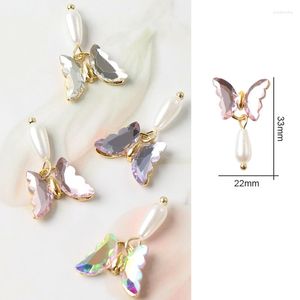 Decorazioni per unghie 4 pezzi Farfalla lucida 3D Strass Accessori per gioielli con ciondolo in perle di cristallo Manicure giapponese coreano