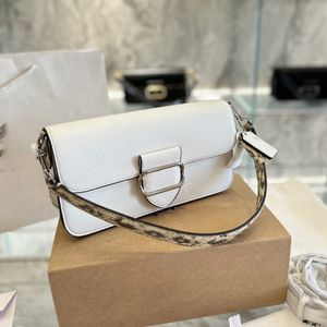 Women leather retro designer bags Baguette bag 7A quality leader handbag designer selling lady crossbody chain coin purse Tote white