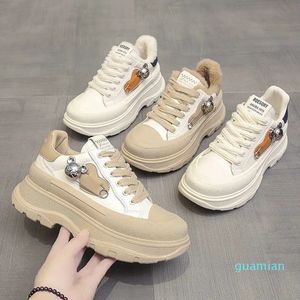 Vestido t￪nis de outono e inverno grosso de solado coreano de moda coreana sapatos de algod￣o casual sapatos brancos mulheres mulheres