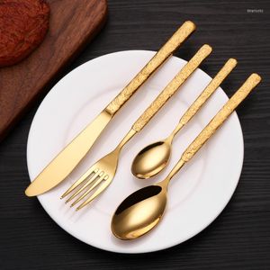 Set di stoviglie Set di posate dorate moderne Designer Compleanno Cena classica Cucchiaio Coltello Forchetta Cucina completa Cucina di lusso Pentole Talheres