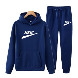 Vinter varma träningsdräkter sätter män fleece tjock huva tröjor sportkläder träningsdräkter manliga fasta färg set hoodies byxor varumärke logotyp