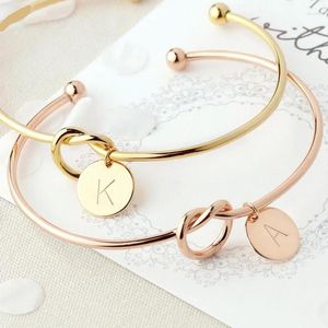 Bangle Personalize węzeł początkowe bransoletki Bransolety A-Z 26 litery Bransoletka Bransoletka Miłość do kobiet biżuteria