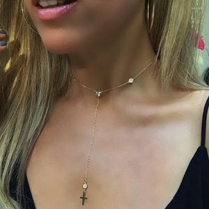 Collane con ciondolo HebeDeer Croce Amanti dei gioielli Cristallo Ragazza alla moda Colore argento Boemia Collana con nappa Catena da donna Kpop