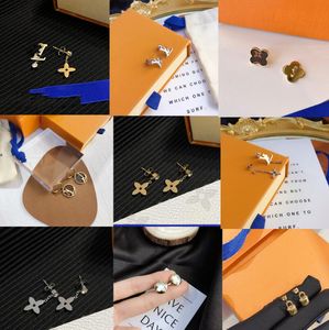 Fashion Stud Jewelry Designers Luxury Earring 18K Gold Plated Womens Mens Trendy Small Stainless Steel Letter Designer Earrings Jewlery