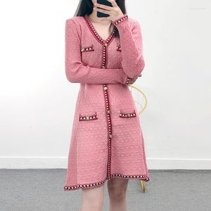 Casual Dresses Sweater Woman Autumn Winter 2022 2023 i koreanskt mode vigtage V Neck Knit Long Dress Z159