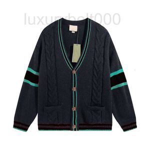 Women's Sweaters designer Luxury GU red and green twisted rope versatile large os cardigan long sleeved sweater men women's coat 36IL