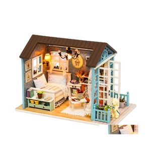 Doll House Accessories Cutebee Miniature Diy Dollhouse med möbler Trä Casa Ama Toys for Children Birthday Present Z007 220317 D DHBOI