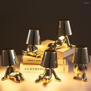 Tischlampen Nordic Led Lampe Little Golden Man USB Touch Nachtlicht Schützen Augen Lesen Schlafzimmer Nachttisch Eisen Kunst Ornament