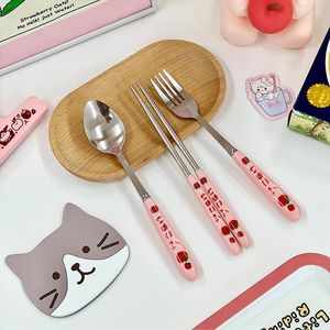 ディナーウェアセットIns Strawberry Korean Chopstick Spoon Set Fork Cutlery with Portable Travel Stainless Steel Tableware Kitchen Atensils