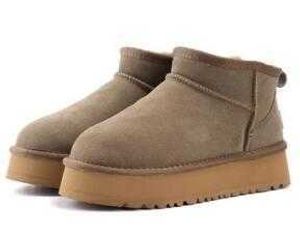 2023 UGGITYES Australia Stivale da donna Designer Tasman Stivali da neve Moda Donna Piattaforma Tazz Pantofole in pelliccia Classic Mini Pelle scamosciata Pelle di pecora Lana Caviglia invernale