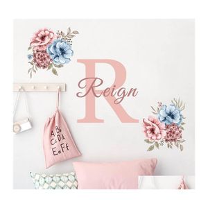 Wanddekoration, individueller Anfangsname, rosa Pfingstrosen, Aquarell-Aufkleber, Mädchenzimmer, Vinyl, DIY-Abziehbilder, Kinderzimmer, Inneneinrichtung, Heimdekoration, Drop Del Dhxy8