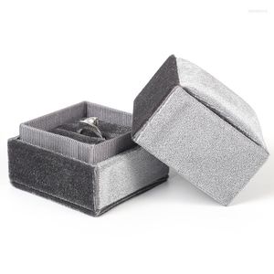 Sacchetti per gioielli Velet Grey Wedding Engagement Rings Box Gioielli femminili Orecchini Collane Display Packaging Regali per gli amanti degli organizzatori