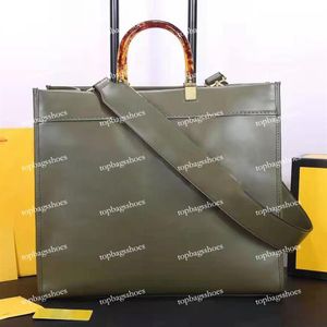 Luxurys Top Designer Shourdled Bags Handbags Purches Remens 2021 Beach Green Original Fashion Brand Real Leather Large Ladies Book T2227