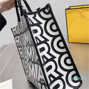 Tasarımcı-Totes Alışveriş Torba Çanta Kadın Omuz Koltuk Altyayak Büyük Kapasite Çanta Çanta Çapraz Vücut Kabartmalı Seyahat Çantaları Lady Pouch İki Renkli Tapı Kaplumbağa