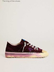Sole Small Dirty Shoes Designer Luxury Italian Vintage Hands V-Star Ltd Purple Velvet Sneakers With Light Purple Laminated Leather XX och