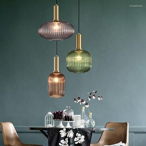 H￤ngslampor r￶d hund ￶l rund j￤rn ljuskrona matbord lampa stor modern glas ljus hem deco rum