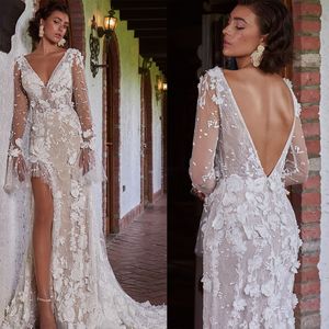 Abiti da sposa a sirena glamour Pizzo con scollo a V con applicazioni floreali 3D Maniche lunghe a rete Abito da sposa con spacco alto senza schienale Abiti da sposa Vestidos De Novia su misura