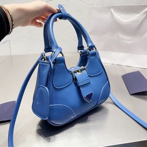 イブニングバッグデザイナーバッグ女性ストローショルダーバッグLuxurysスクエアチェーンウォレットクロスボディハンドバッグシンプルファッション財布とても素敵です