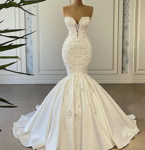 Lussuosi abiti da sposa sirena di cristallo perle perle perle innamorate illusione illusione di abiti da sposa in raso spazzano un treno de mariee plus size maniche 403 403