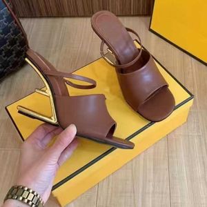 Boots New Luxury Us Designer Shoes Slipper Summer Desinger Pu Leather Women's Sandal Slides Outdoor Female Flups تتخبط 221215