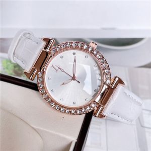 Orologi da polso di marca completa di moda Orologio da polso al quarzo con cinturino in pelle di lusso in stile cristallo da donna da donna L91