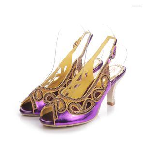 Sandaler 2022 Utsökta kvinnors skor Summer Purple Stiletto Rhinestone Hollow Fish Mouth High Heels 7,5 cm
