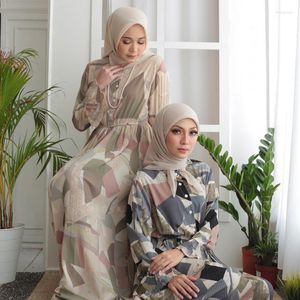 Roupas étnicas Oriente Médio 2022 Mulheres muçulmanas estampas árabes vestidos plissados ​​vestidos de novia moda abaya peru vestidos longos para