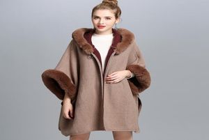 Nowa jesień zima Women039s luźne mieszanki z kapturem wełny poncho faux fur