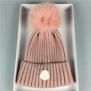 Tasarımcı Kış Örme Beanie Yün Şapka Kadın Tıknaz Tap Kalın Sıcak Sahte Kürk Pom Beanies Şapkalar Kadın Bonnet Beanie Kapaklar 11 Renk Yüksek Kalite P099