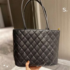 2022Ss Spring Summer Quilted Classic Vintage Bags Top Handle Totes Large Capacity Shoulder Fashion Calfskin Caviar Leather Luxury 247M
